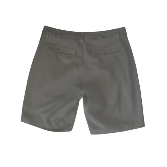 Lululemon Commission Classic-Fit Short 9" *Warpstreme in green size 32 - Picture 6 of 8